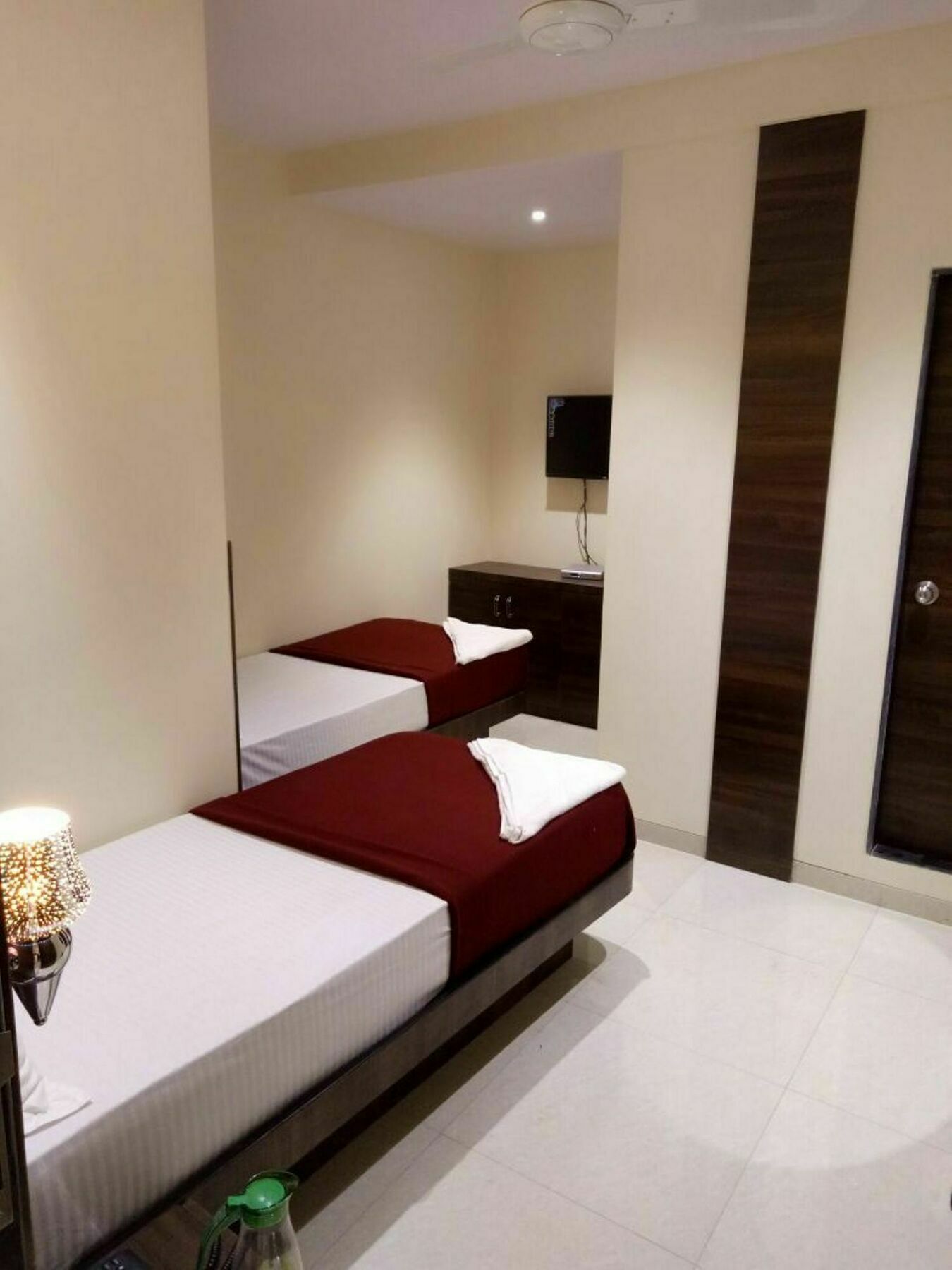 Hotel Silver Elite Mumbai Eksteriør bilde